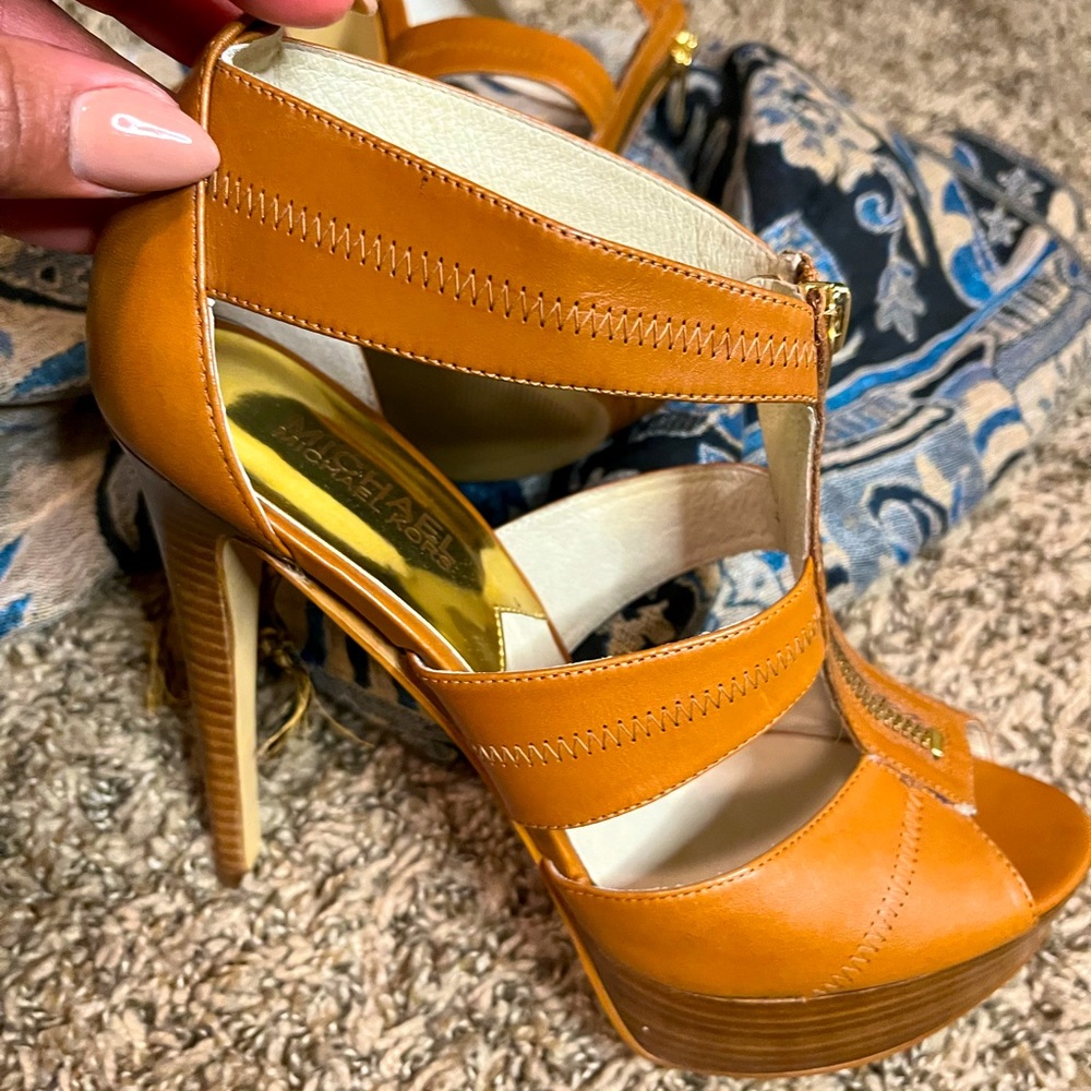 Michael Kors Berkley heels zipper 8 1/2 leather